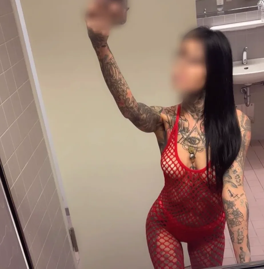 Costanza, 34 anni